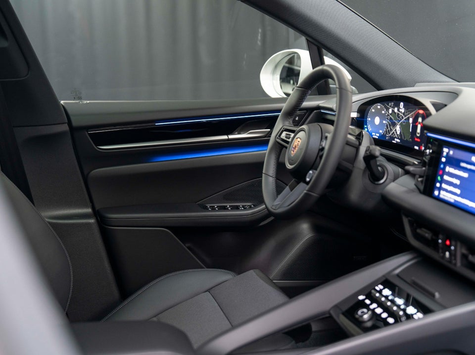 Porsche Macan 5d