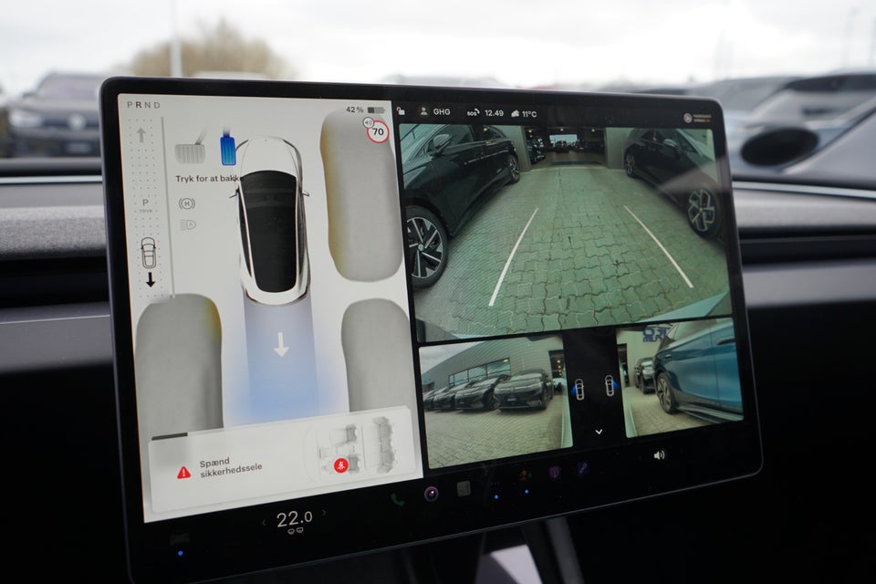 Tesla Model 3 Long Range AWD 4d