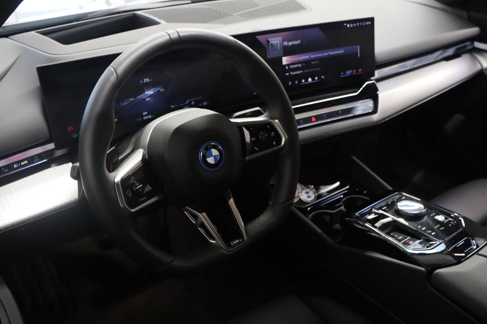 BMW i5 eDrive40 M-Sport Pro 4d