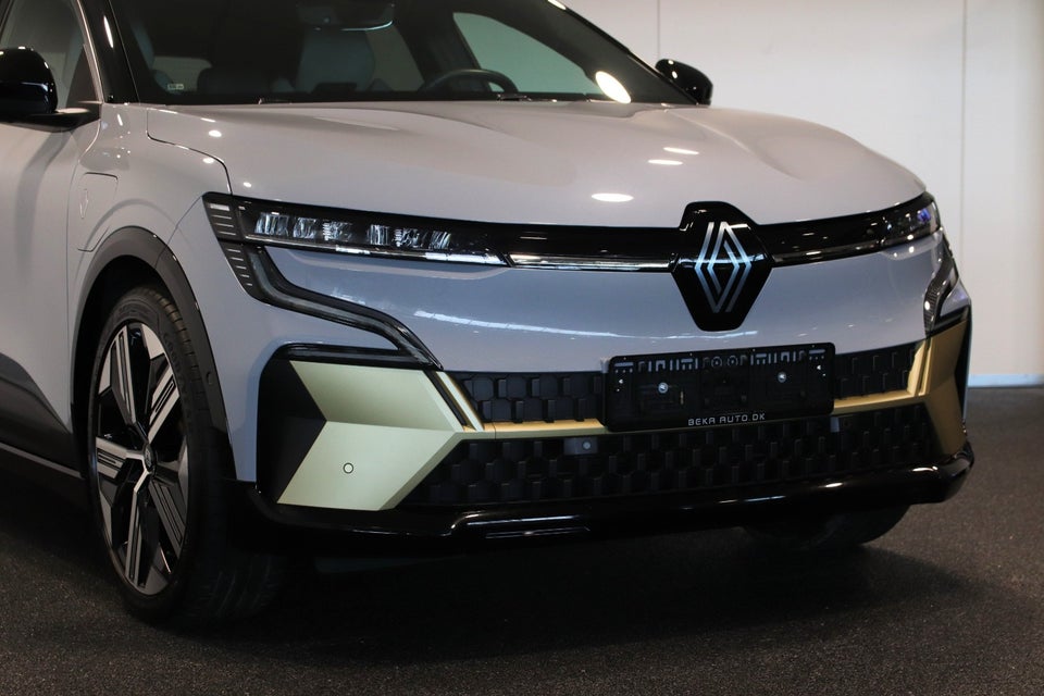 Renault Megane E-Tech 60 Iconic 5d