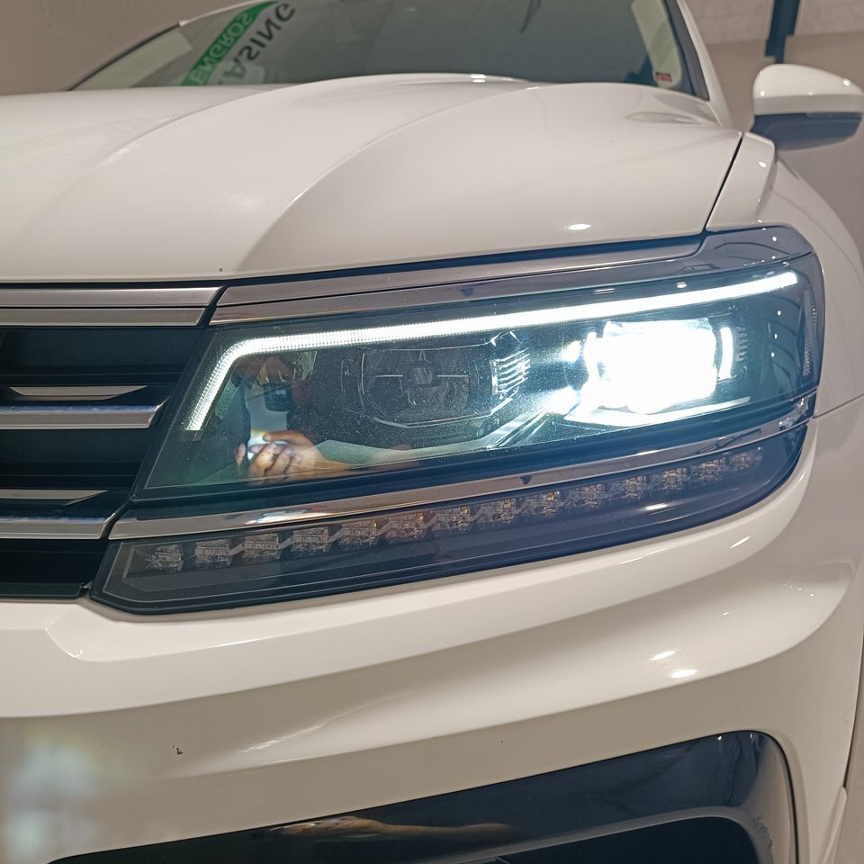 VW Tiguan 2,0 TDi 150 R-line DSG Van 5d