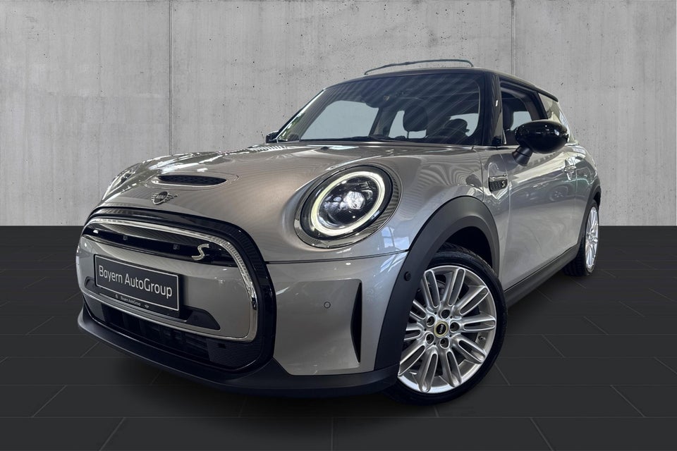 MINI Cooper SE Classic Trim 3d