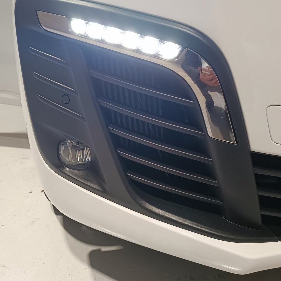 Peugeot Expert 2,0 BlueHDi 144 L2 Premium EAT8 Van