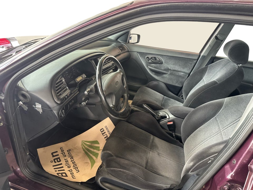 Ford Mondeo 2,5 V6 5d