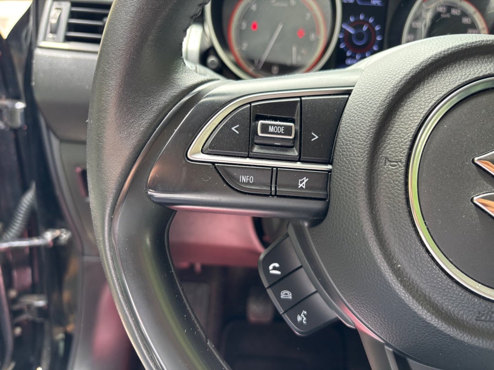 Suzuki Swift 1,2 Dualjet mHybrid Exclusive+ 5d