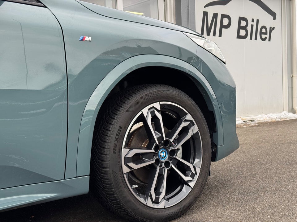 BMW iX2 eDrive20 M-Sport 5d