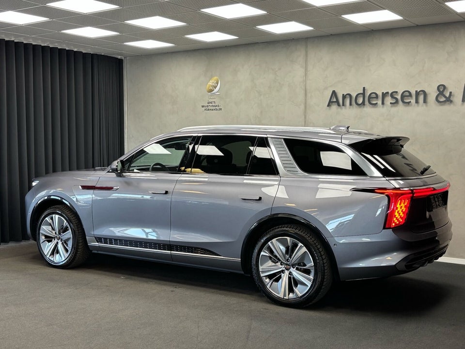 Hongqi E-HS9 99 Premium 5d