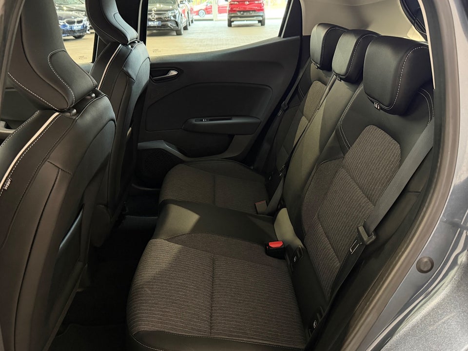 Renault Clio V 1,0 TCe 100 Intens 5d