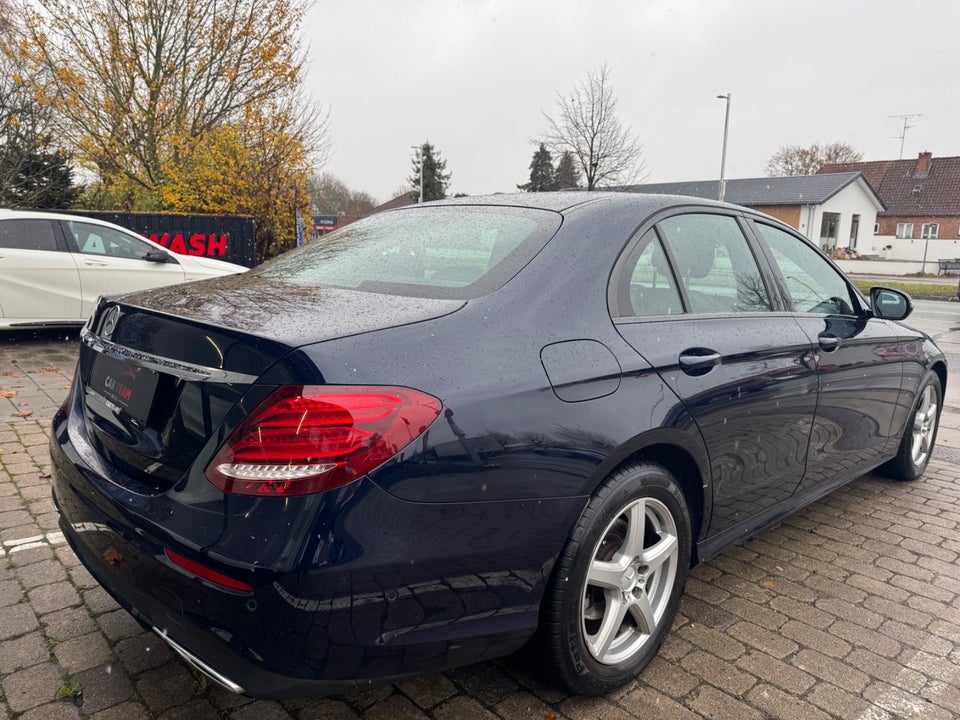 Mercedes E220 d 2,0 AMG Line aut. 4d