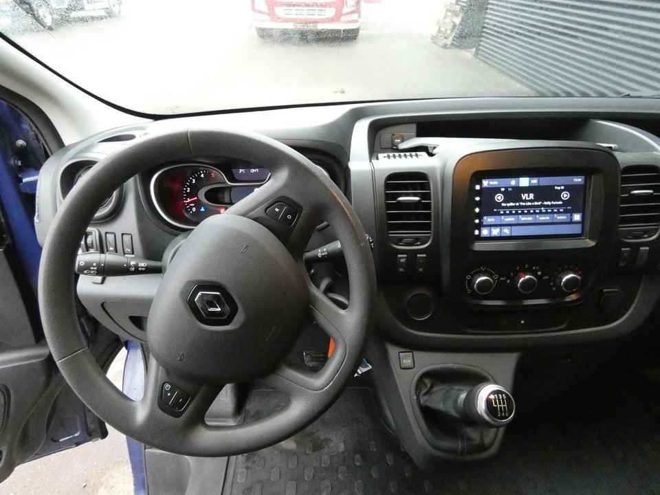 Renault Trafic T29 2,0 dCi 120 L2H1
