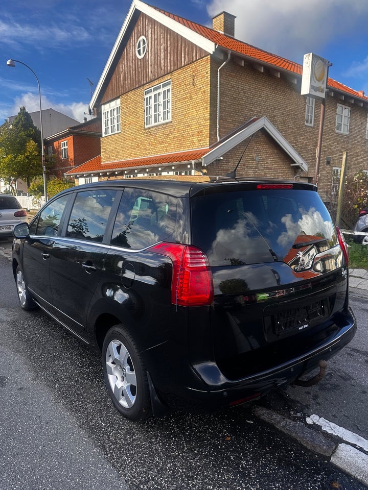 Peugeot 5008 1,6 e-HDi 114 Motion+ ESG 7prs 5d
