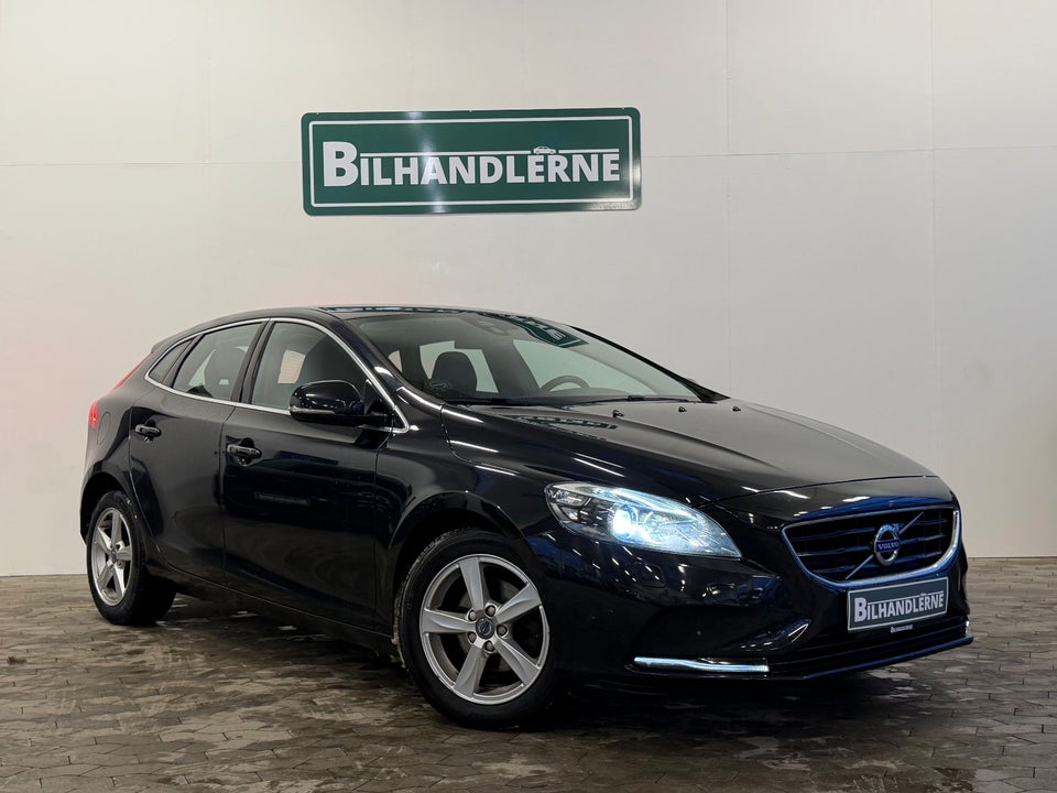 Volvo V40 1,6 D2 115 Momentum 5d