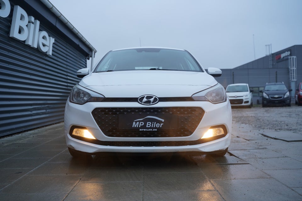 Hyundai i20 1,1 CRDi 75 Trend Van 5d