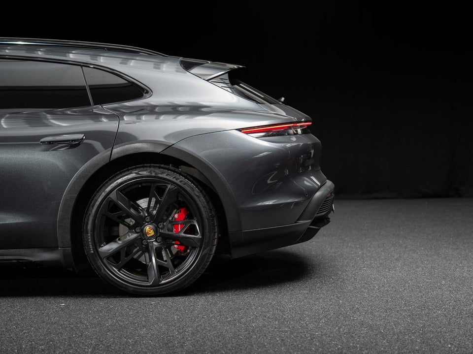 Porsche Taycan 4S Performance+ Cross Turismo 5d