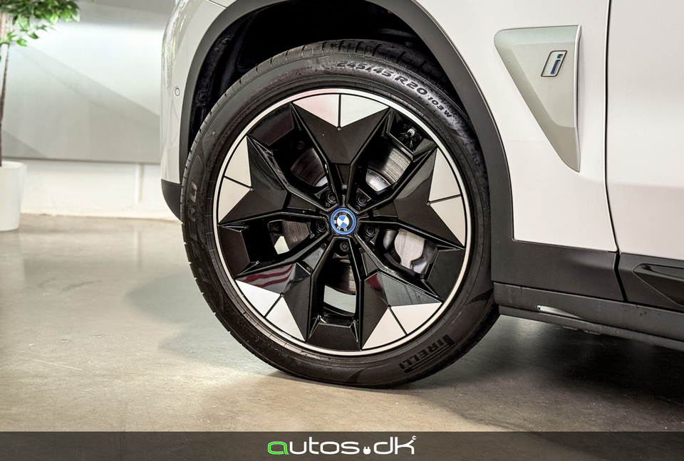 BMW iX3 Charged Plus 5d