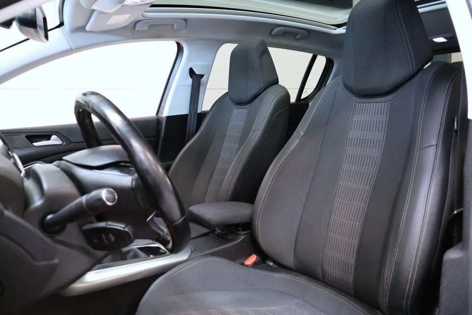 Peugeot 308 1,6 BlueHDi 120 Allure 5d