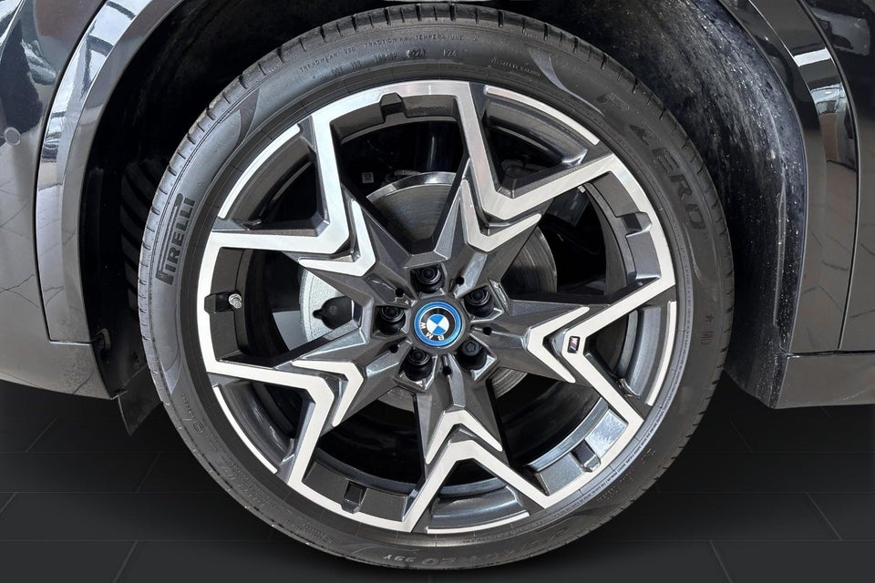 BMW iX2 eDrive20 Fully Charged 5d