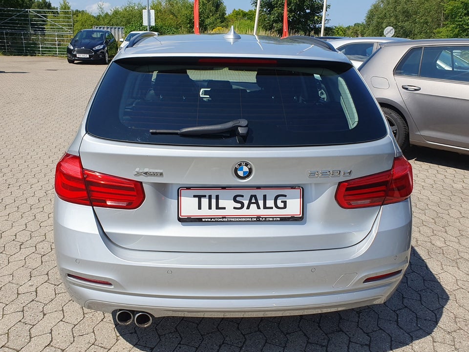 BMW 320d 2,0 Touring xDrive 5d