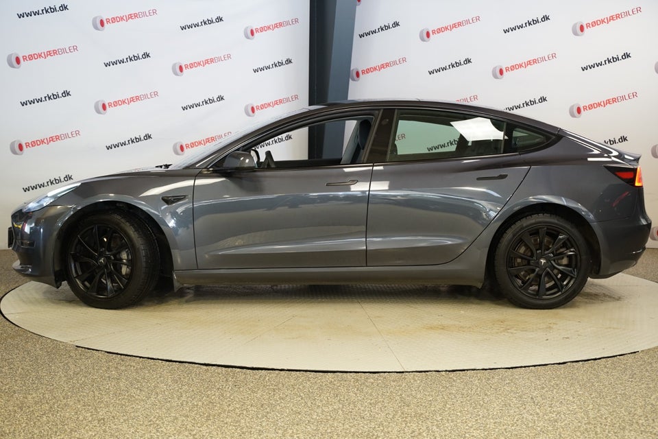 Tesla Model 3 Long Range AWD 4d