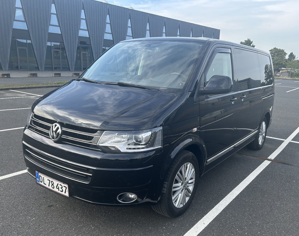 VW Multivan 2,0 TDi 180 Highline DSG kort 5d