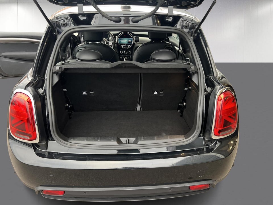 MINI Cooper SE Younique Trim 3d