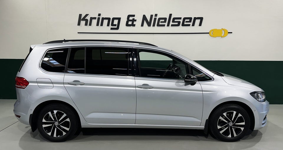VW Touran 1,6 TDi 115 IQ.Drive DSG 7prs 5d