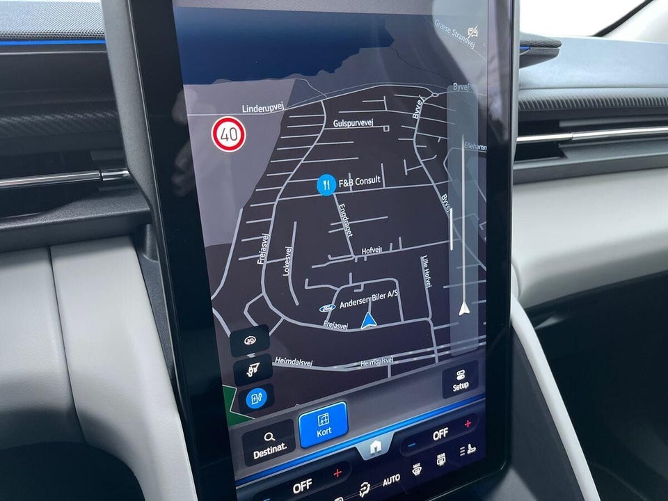 Ford Explorer 82 Premium Extended Range 5d