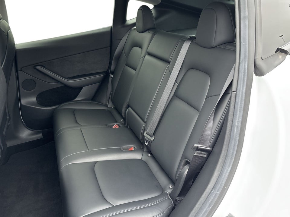 Tesla Model Y RWD 5d