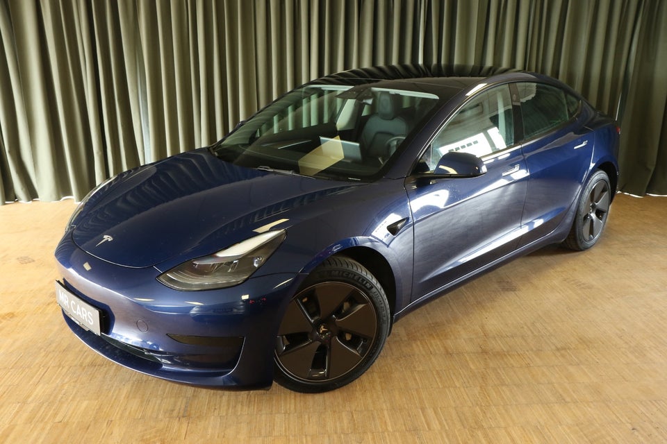 Tesla Model 3 RWD 4d