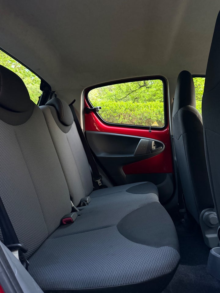 Toyota Aygo 1,0 Plus 5d