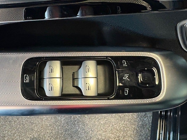 Mercedes EQE300 AMG Line 4d