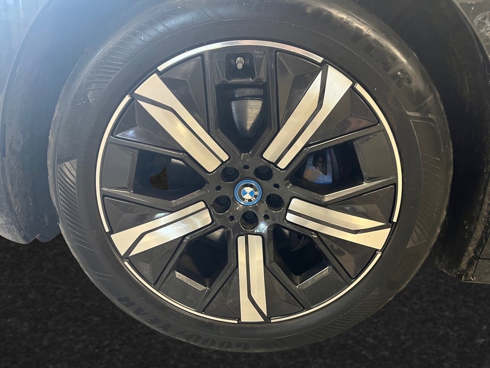 BMW iX xDrive50 Supercharged 5d
