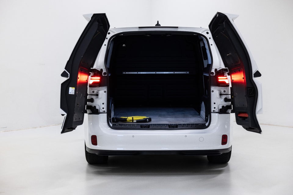 VW ID.Buzz 77 Pro Van 5d