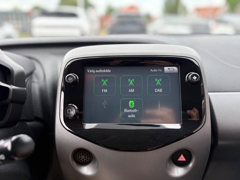 Toyota Aygo 1,0 VVT-i x-press 5d
