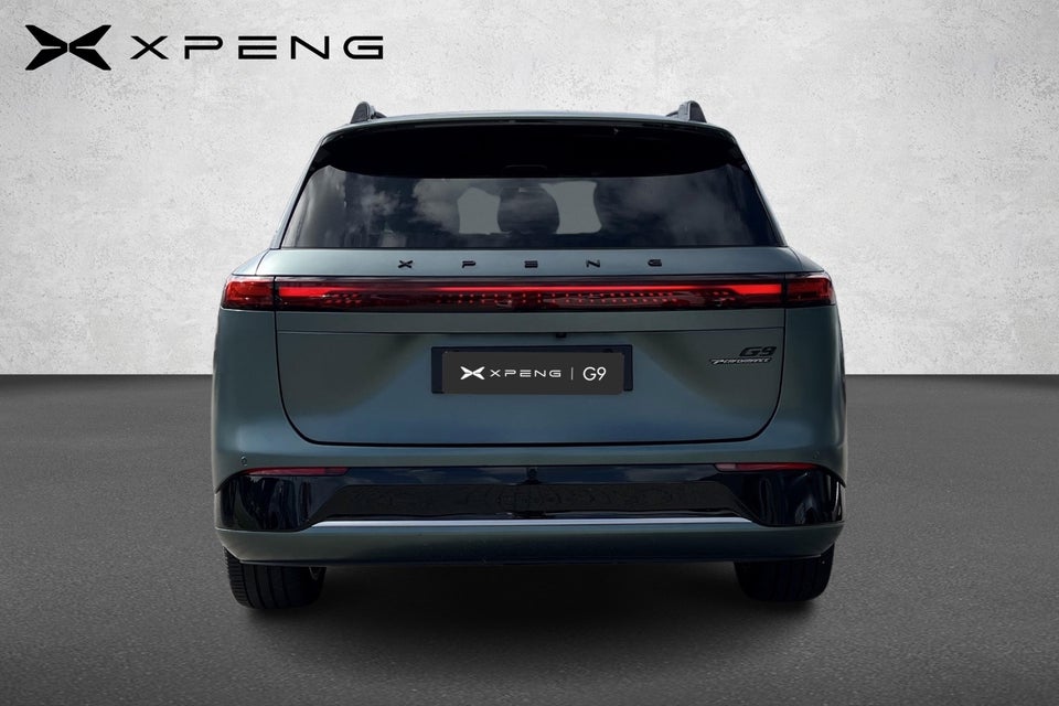 Xpeng G9 Performance 5d