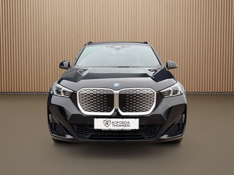 BMW iX1 eDrive20 Fully Charged M-Sport 5d