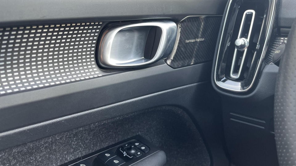 Volvo XC40 P8 ReCharge Twin R-Design 5d