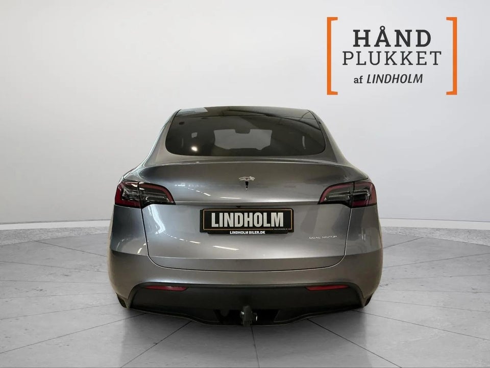 Tesla Model Y Long Range AWD 5d