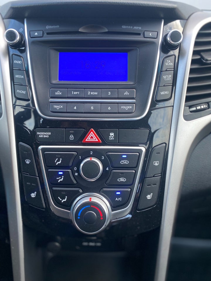 Hyundai i30 1,6 GDi Style Eco 5d