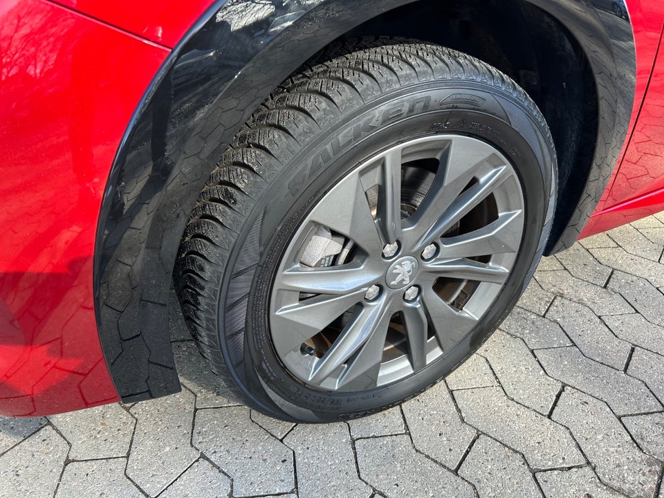 Peugeot e-208 50 Allure 5d