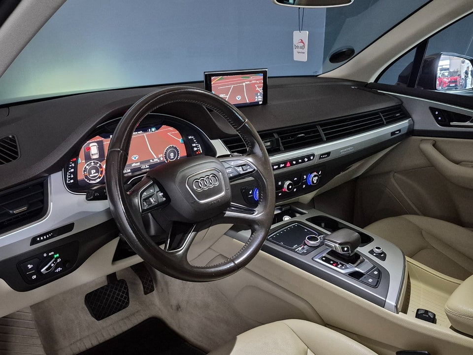 Audi Q7 3,0 TDi 272 quattro Tiptr. 5d