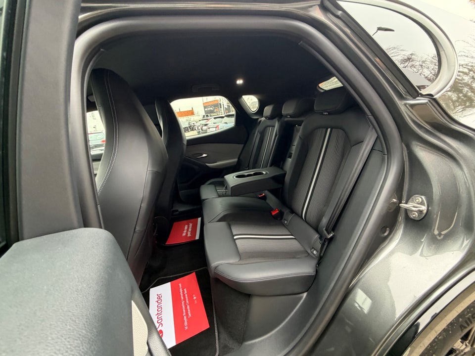 Ford Capri 77 Select Extended Range 5d