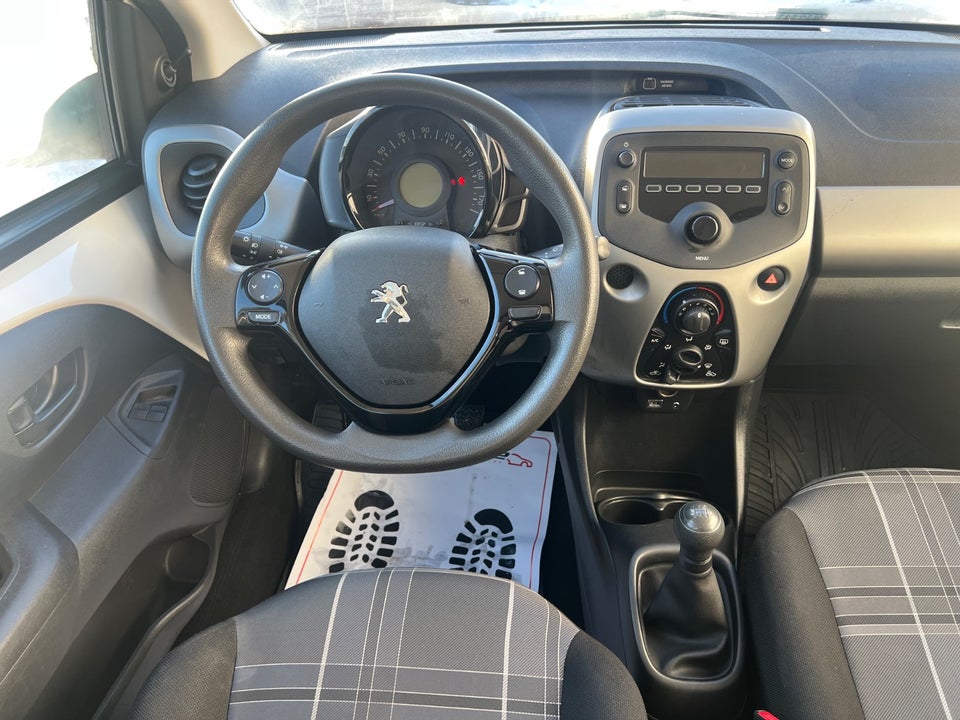 Peugeot 108 1,0 e-VTi 69 Allure 5d