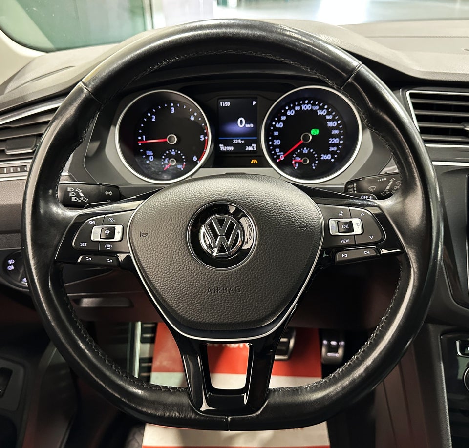 VW Tiguan 2,0 TDi 150 IQ.Drive DSG 5d