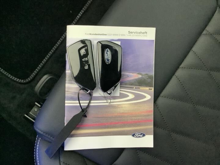 Ford Capri 77 Premium Extended Range 5d