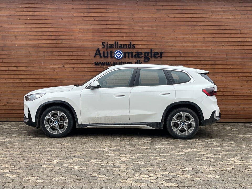 BMW iX1 eDrive20 X-Line 5d