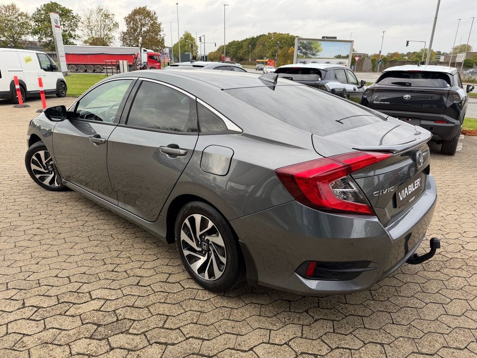 Honda Civic 1,5 VTEC Turbo Elegance 4d