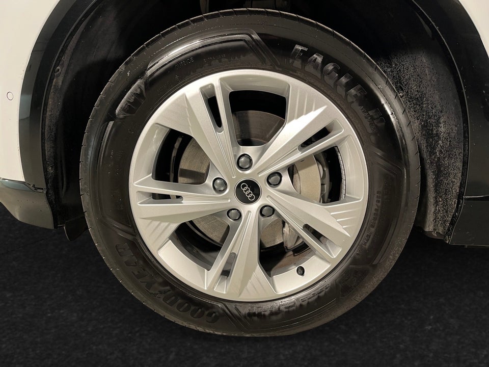 Audi Q6 e-tron Progress performance 5d