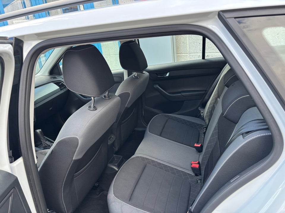 Skoda Fabia 1,0 TSi 110 Ambition Combi DSG 5d