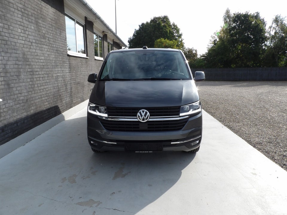 VW Transporter 2,0 TDi 204 Kassevogn DSG lang